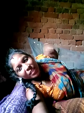 Snapshot of Savita992 chatting on 10.22.25 Savita992 online show from 10.22.25