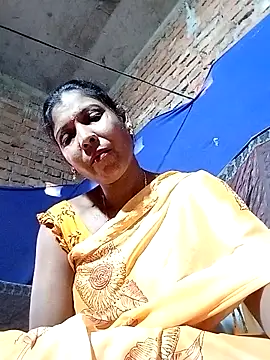 Snapshot of Savita992 chatting on 11.15.25 Savita992 online show from 11.15.25