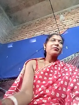 Snapshot of Savita992 chatting on 11.21.25 Savita992 online show from 11.21.25