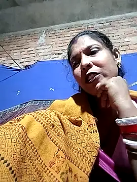 Snapshot of Savita992 chatting on 11.21.25 Savita992 online show from 11.21.25