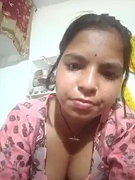 Snapshot of Daisygirl9 chatting on 10.13.25 Daisygirl9 online show from 10.13.25