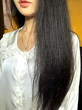 Nhinhi18 online show from 12.22.25