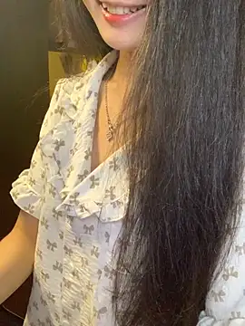 Nhinhi18 online show from 04.18.26