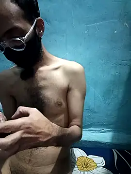 Snapshot of ursumita chatting on 10.28.25 ursumita online show from 10.28.25