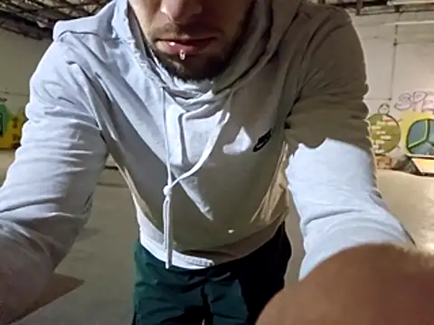 Snapshot of sloppytopkins chatting on 03.13.26 sloppytopkins online show from 03.13.26