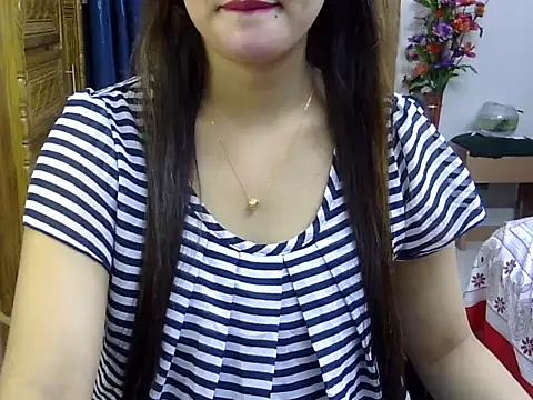 Snapshot of Obonti_2000 chatting on 11.25.25 Obonti 2000 online show from 11.25.25