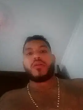 Snapshot of Frank0021 chatting on 04.06.26 Frank0021 online show from 04.06.26