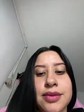 Snapshot of lucy_grey25 chatting on 02.17.26 lucy grey25 online show from 02.17.26