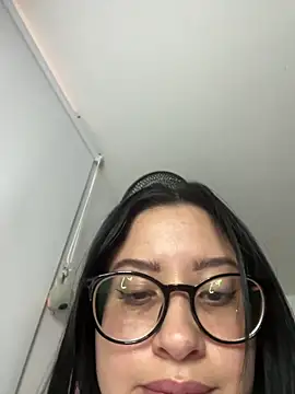 Snapshot of lucy_grey25 chatting on 02.24.26 lucy grey25 online show from 02.24.26