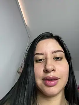 Snapshot of lucy_grey25 chatting on 03.01.26 lucy grey25 online show from 03.01.26