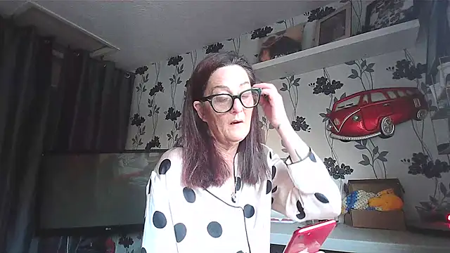 Mistress-Ivy51 online show from 04.29.26