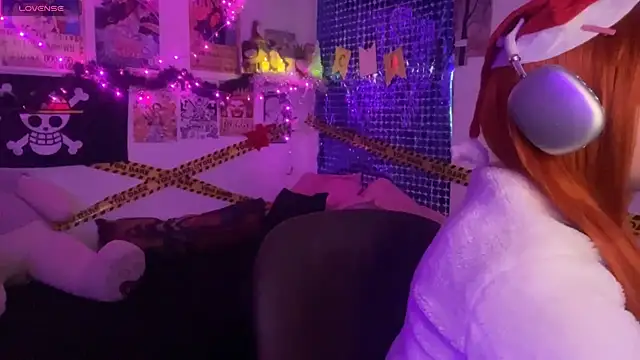 PixelKitty  online show from 12.17.25