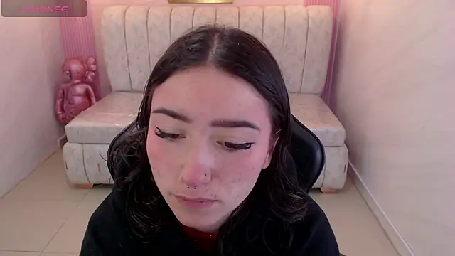 venuss09 s online show from 03.18.26