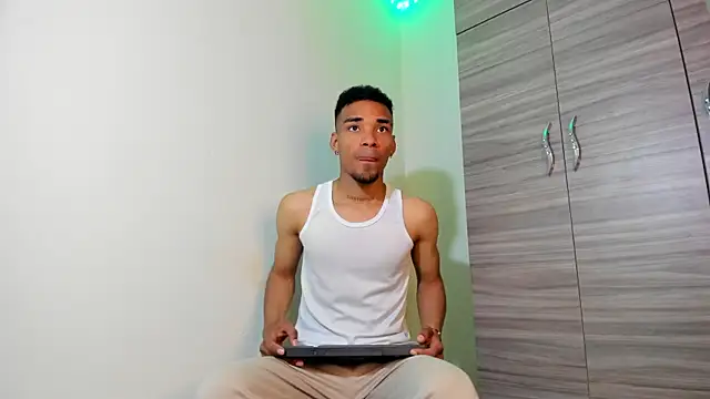 Snapshot of kenan_2601 chatting on 11.27.25 kenan 2601 online show from 11.27.25