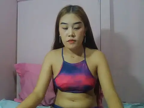 Snapshot of YourWildestDoll chatting on 07.22.26 YourWildestDoll online show from 07.22.26