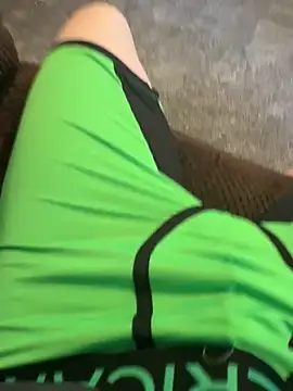 Snapshot of GayMITwink chatting on 04.14.26 GayMITwink online show from 04.14.26