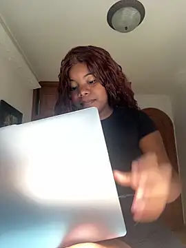 Snapshot of chocolatito-ho chatting on 02.13.26 chocolatito-ho online show from 02.13.26