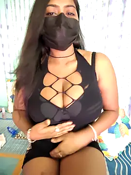 Ishu Lovee online show from 04.25.26