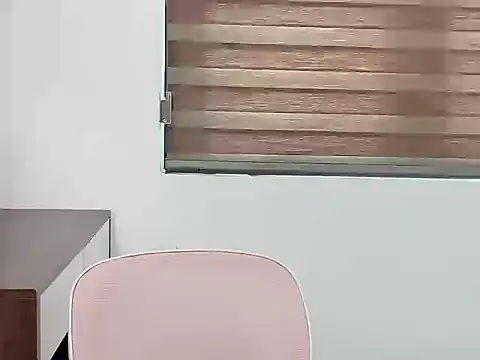 Snapshot of Amelia-babee chatting on 09.27.25 Amelia-babee online show from 09.27.25