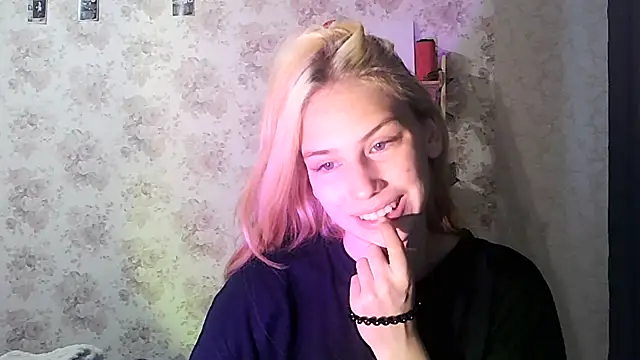 ClaireLaSweet online show from 09.20.25