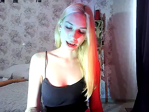 ClaireLaSweet online show from 11.22.25