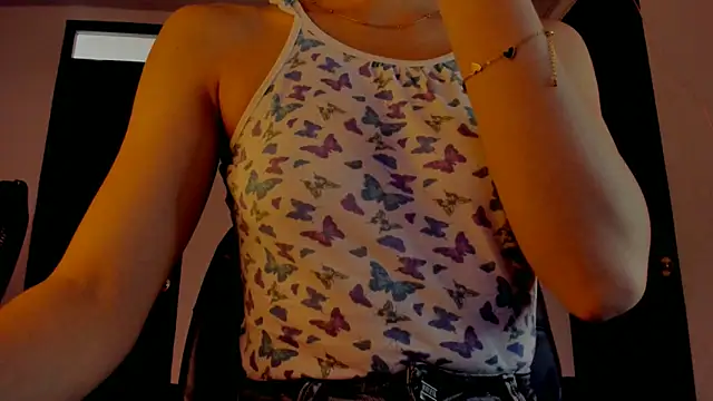 Snapshot of Madison_charlotte chatting on 02.14.26 Madison charlotte online show from 02.14.26