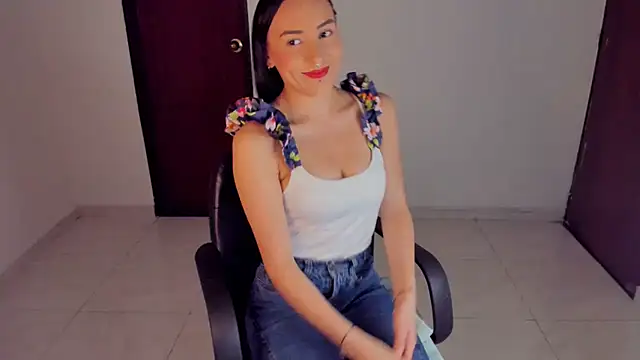 Snapshot of Madison_charlotte chatting on 02.21.26 Madison charlotte online show from 02.21.26