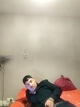 Snapshot of JuicyBigcock@xh chatting on 09.09.25 JuicyBigcockxh online show from 09.09.25