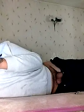 Snapshot of JuicyBigcock@xh chatting on 11.18.25 JuicyBigcockxh online show from 11.18.25