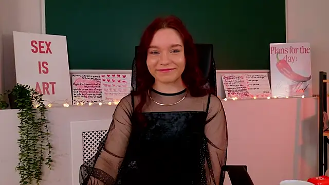 Snapshot of NoraHaynes chatting on 05.28.26 NoraHaynes online show from 05.28.26