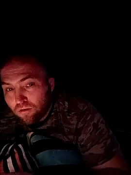 Snapshot of fbsinfo chatting on 10.25.25 fbsinfo online show from 10.25.25