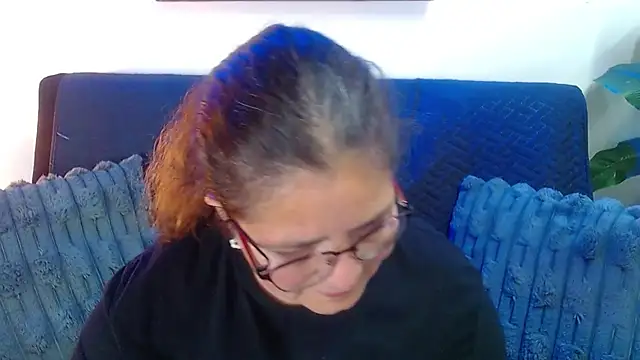 Snapshot of Linda_banks_ chatting on 05.17.26 Linda banks online show from 05.17.26