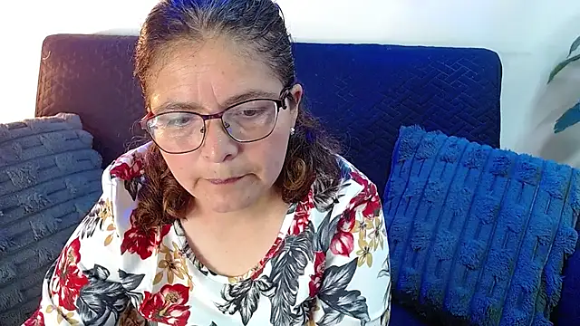 Snapshot of Linda_banks_ chatting on 07.16.26 Linda banks online show from 07.16.26