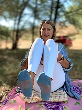 Milena-MilfaXXX online show from 09.12.25