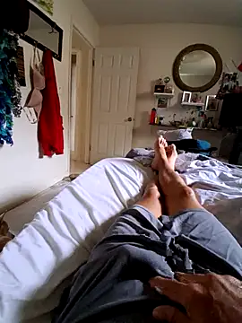 Snapshot of pullitoff chatting on 03.13.26 pullitoff online show from 03.13.26