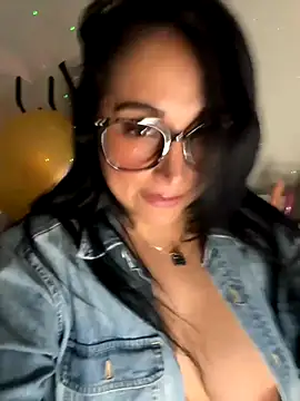 hotadhara01 online show from 10.22.25