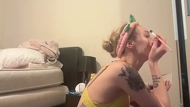 harleyblair online show from 09.12.25