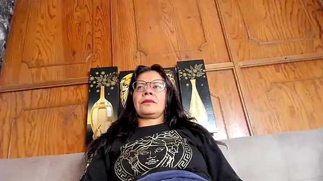 sofia hot vc online show from 11.20.25