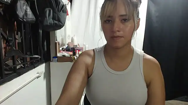 annie clark2 online show from 10.03.25