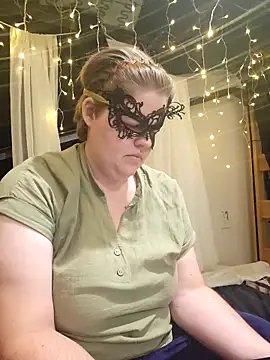 VeiledMuse online show from 09.25.25