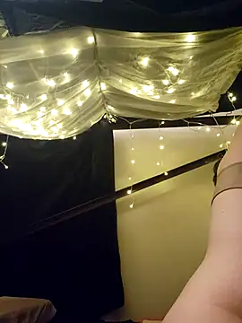 VeiledMuse online show from 10.16.25