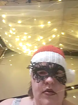 VeiledMuse online show from 12.22.25