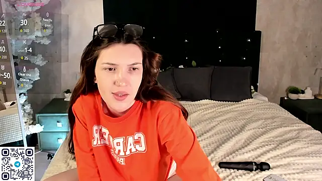 Snapshot of MalvinaDream chatting on 02.12.26 MalvinaDream online show from 02.12.26