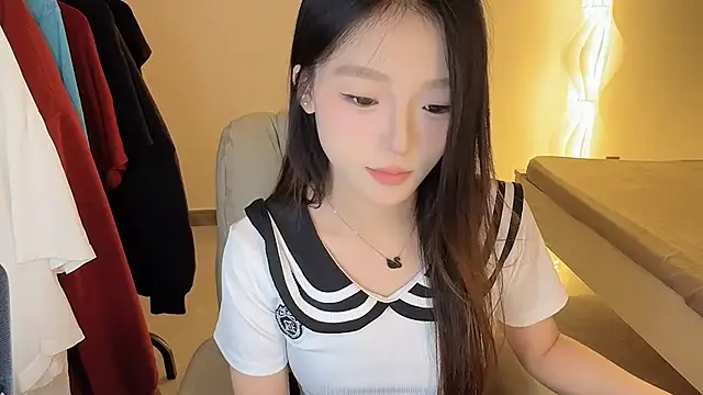 Robin-o3 online show from 10.08.25