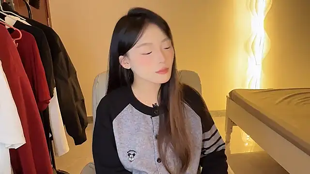 Robin-o3 online show from 10.11.25