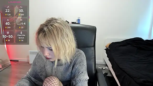 LiyaLuna online show from 10.08.25