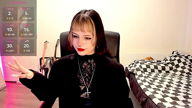 LiyaLuna online show from 10.27.25