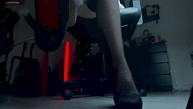 LiyaLuna online show from 01.16.26