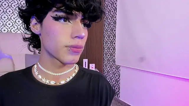 kaisage tay online show from 10.22.25