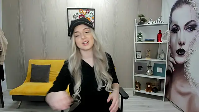 Snapshot of JaquelinLaurent chatting on 09.19.25 JaquelinLaurent online show from 09.19.25